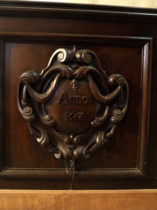 banc seigneurial, détail