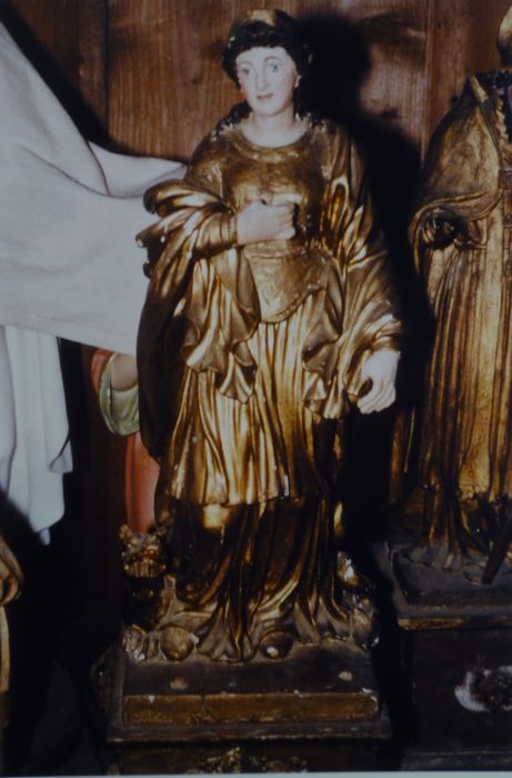 statuette de procession : Sainte Marguerite - © Ministère de la Culture (France), Conservation des antiquités et des objets d’art du Finistère, tous droits réservés