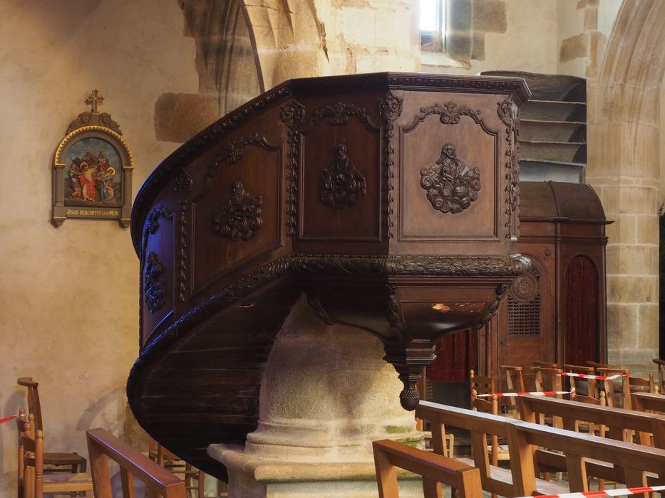 chaire à prêcher - © Ministère de la Culture (France), Conservation des antiquités et des objets d’art du Finistère – Tous droits réservés