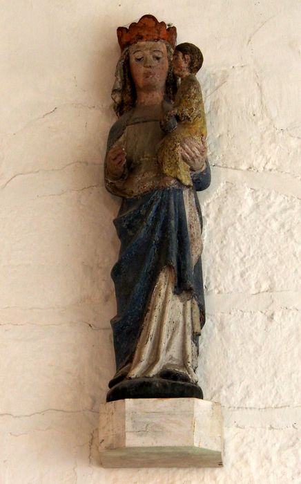 statue : Vierge à l'Enfant couronnée - © Ministère de la Culture (France), Conservation des antiquités et des objets d’art du Finistère – Tous droits réservés