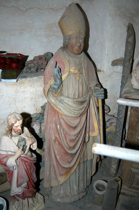 statue : Saint Evêque