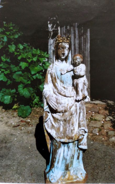 statue : Vierge à l’Enfant