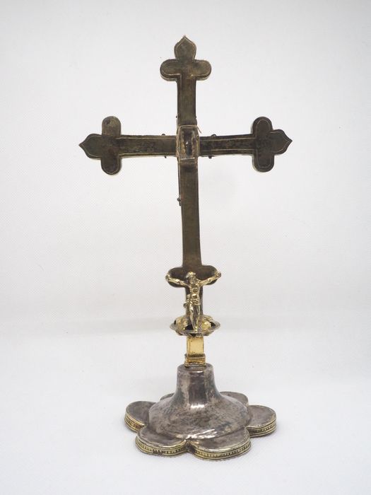 croix-reliquaire - © Ministère de la Culture (France), Conservation des antiquités et des objets d’art du Finistère, tous droits réservés