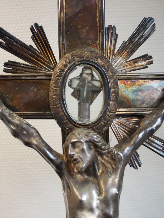 croix-reliquaire, détail