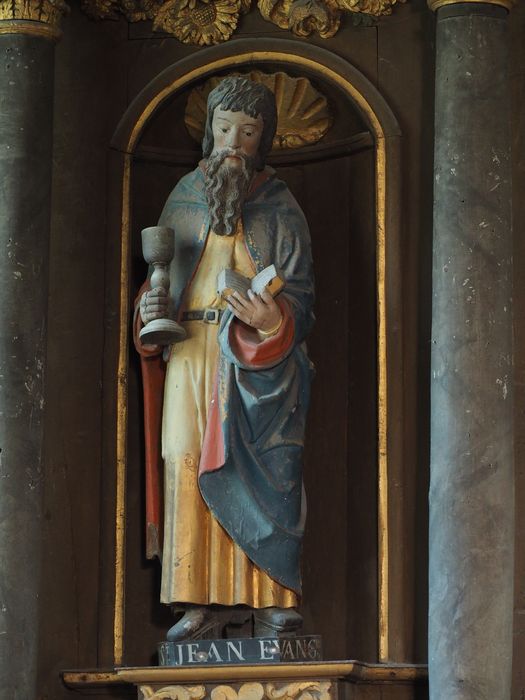 statue : Saint Jean