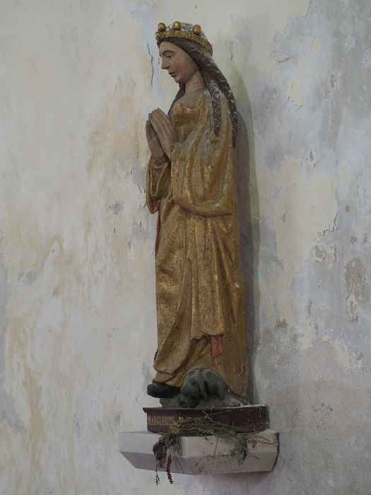 statue : Sainte Marguerite terrassant le dragon