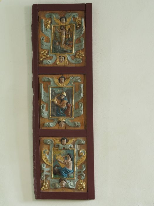 volet de niche n°1 : Saint Jean évangéliste, Saint Luc, Résurrection - © Ministère de la Culture (France), Conservation des antiquités et des objets d’art du Finistère, tous droits réservés