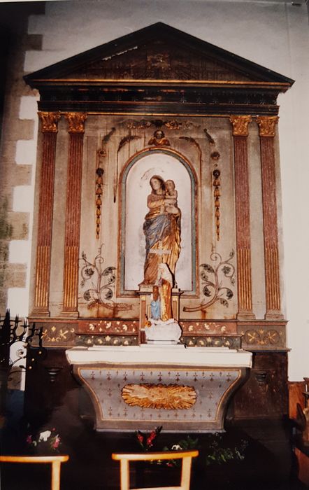 retable, statue : Vierge à l’Enfant