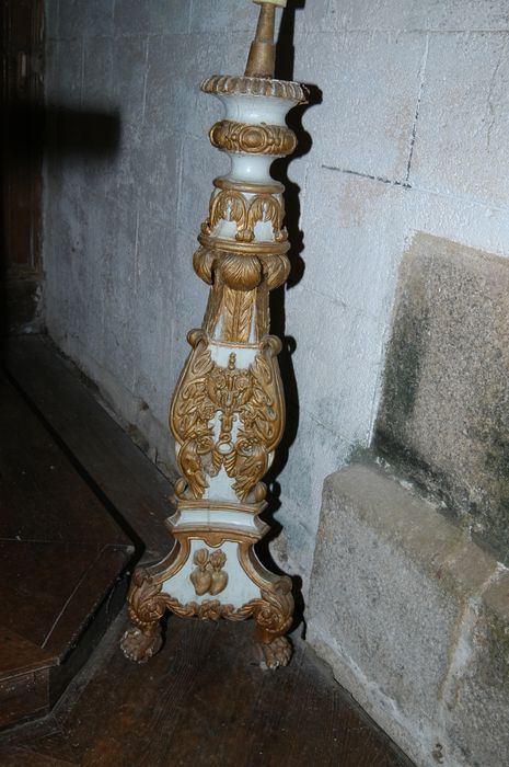 porte-cierge pascal - © Ministère de la Culture (France), Conservation des antiquités et des objets d’art du Finistère, tous droits réservés
