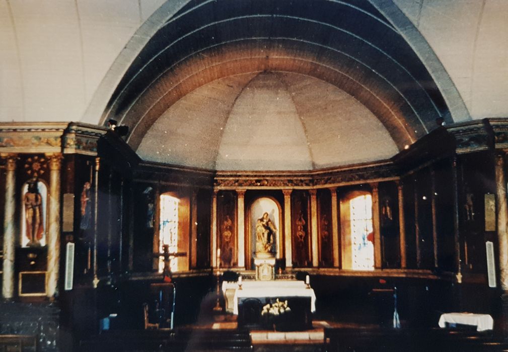 boiseries du choeur, pilastres et appliques - © Ministère de la Culture (France), Conservation des antiquités et des objets d’art du Finistère, tous droits réservés