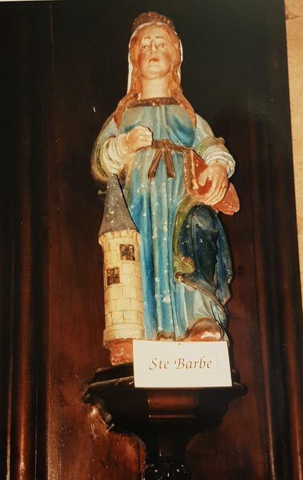 statue : Sainte Barbe - © Ministère de la Culture (France), Conservation des antiquités et des objets d’art du Finistère, tous droits réservés