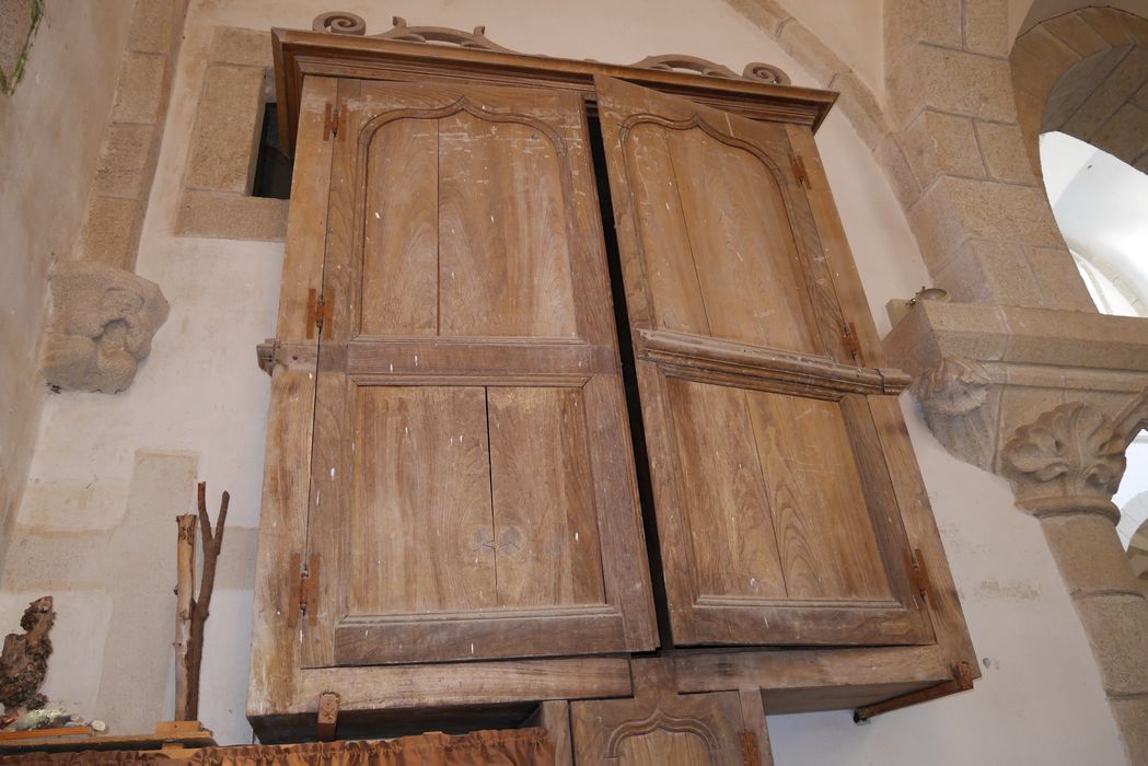 armoire à bannières - © Ministère de la Culture (France), Conservation des antiquités et des objets d’art du Finistère, tous droits réservés