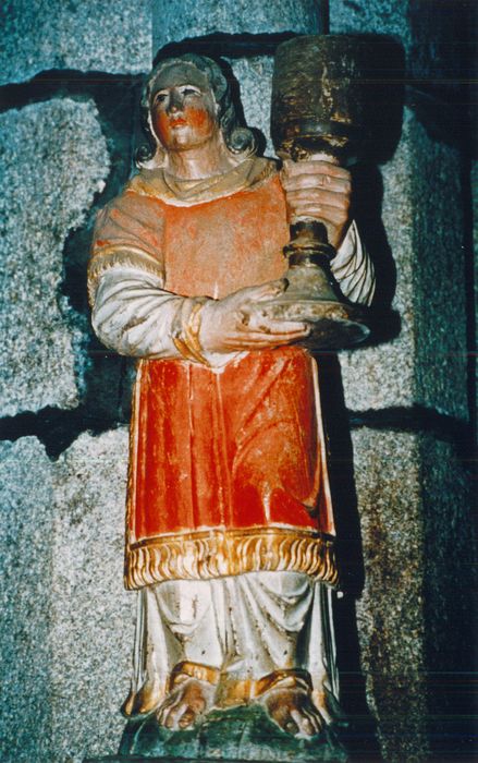statuette : Ange au calice - © Ministère de la Culture (France), Conservation des antiquités et des objets d’art du Finistère, tous droits réservés