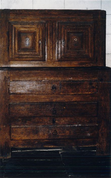 armoire - © Ministère de la Culture (France), Conservation des antiquités et des objets d’art du Finistère, tous droits réservés