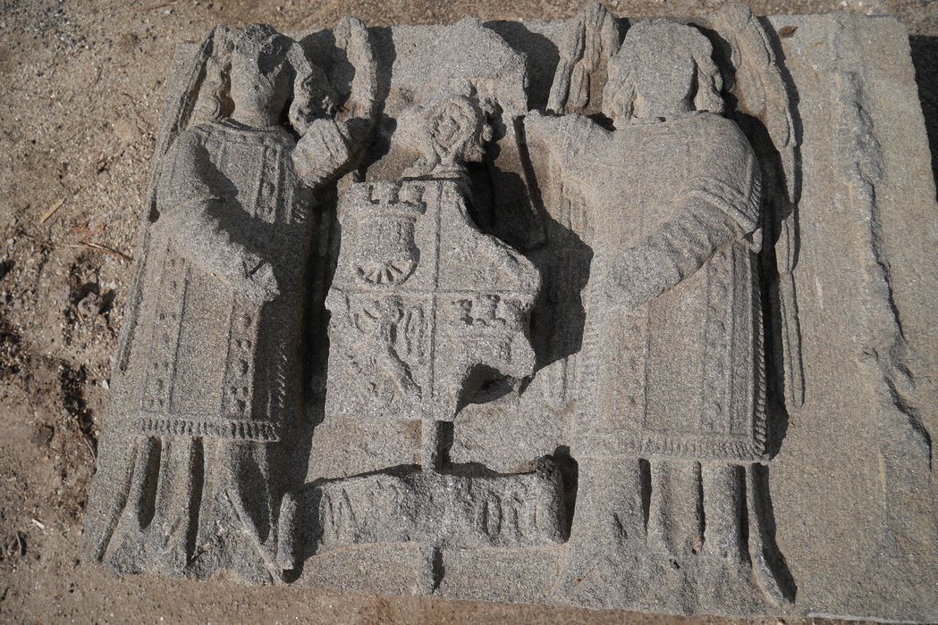 élément lapidaire n°1 : Armoiries de Lesquelen-Kmauan