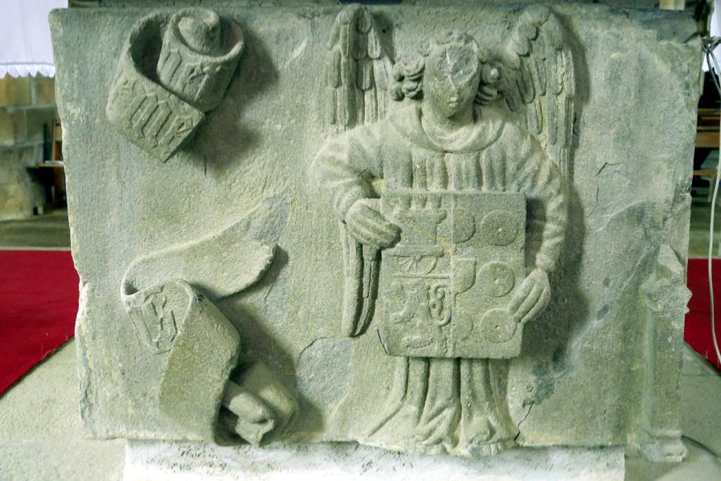 élément lapidaire n°3 : Armoiries de Kermavan-Pennanec’h