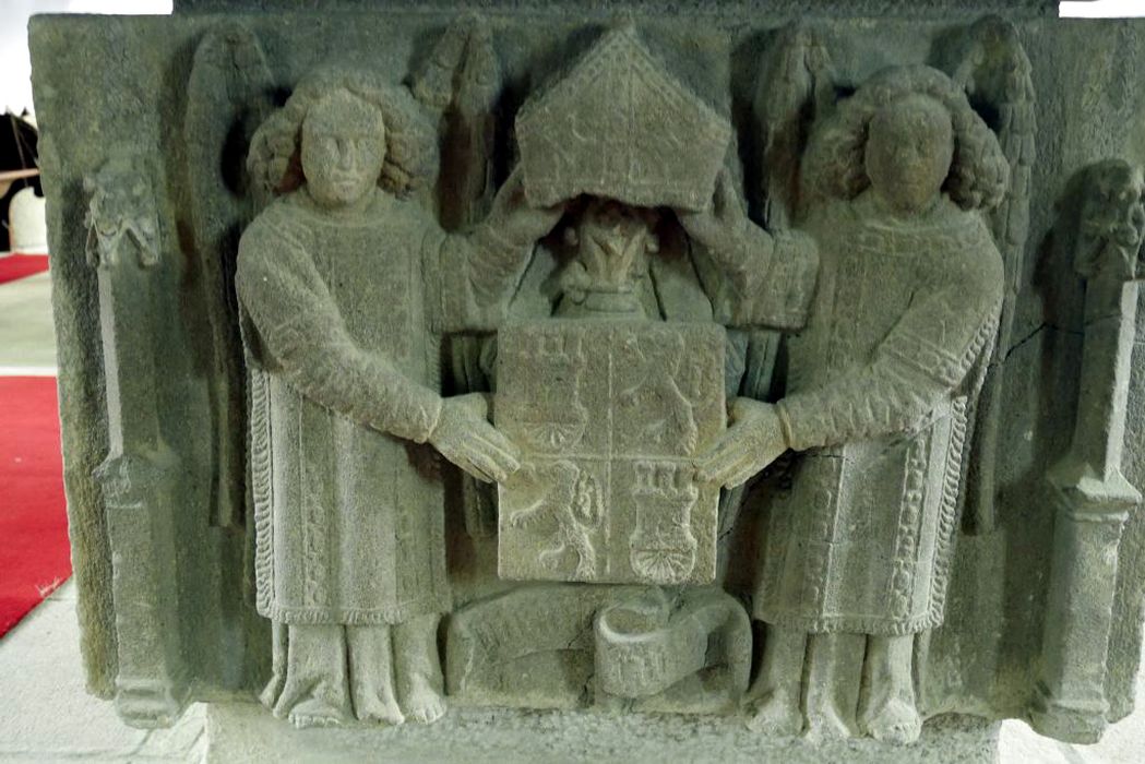 élément lapidaire n°5 : Armoiries de Lequellen-Kermavan