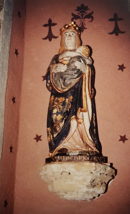 statue : Vierge allaitant dite Notre-Dame de Kergornet - © Ministère de la Culture (France), Conservation des antiquités et des objets d’art du Finistère, tous droits réservés