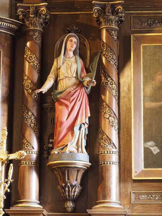 statue : Sainte Barbe