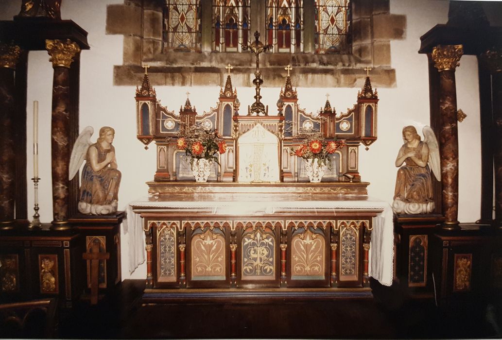 colonnes - © Ministère de la Culture (France), Conservation des antiquités et des objets d’art du Finistère, tous droits réservés