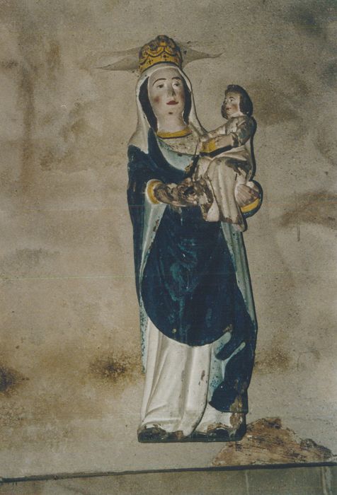 statue : La Vierge