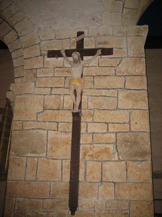 Statue : Christ en croix