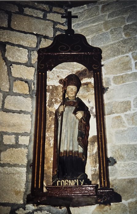 Statue : Saint Cornély dans une niche
