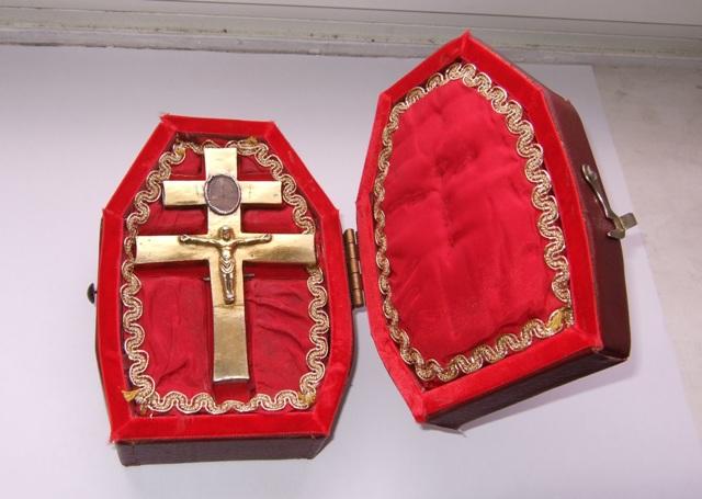 croix-reliquaire, vue générale