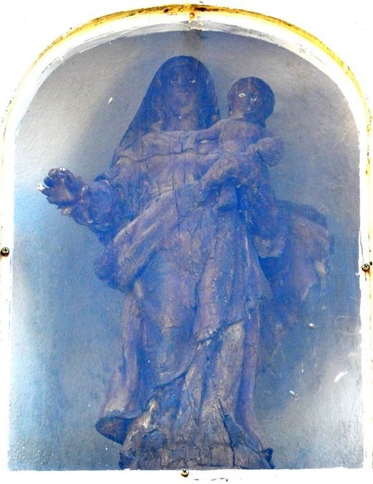 statuette : Vierge à l'Enfant - © Ministère de la Culture (France), Conservation des antiquités et des objets d’art de Corse-du-Sud – Tous droits réservés 