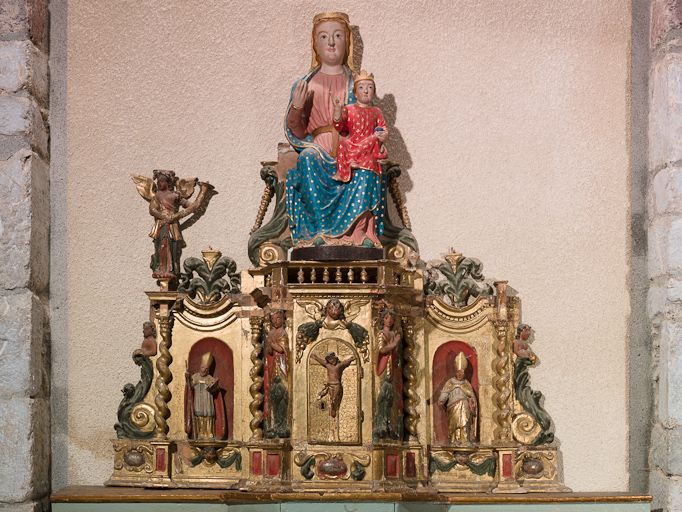 tabernacle et trois statues (statuettes) : Saints évêques et Ange sonnant de la trompette, groupe sculpté : Vierge à l’Enfant - © Ministère de la Culture (France), Conservation des antiquités et des objets d’art de la Haute-Garonne – Tous droits réservés
