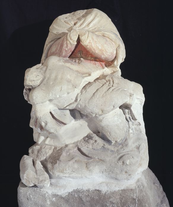 groupe sculpté : Vierge de Pitié