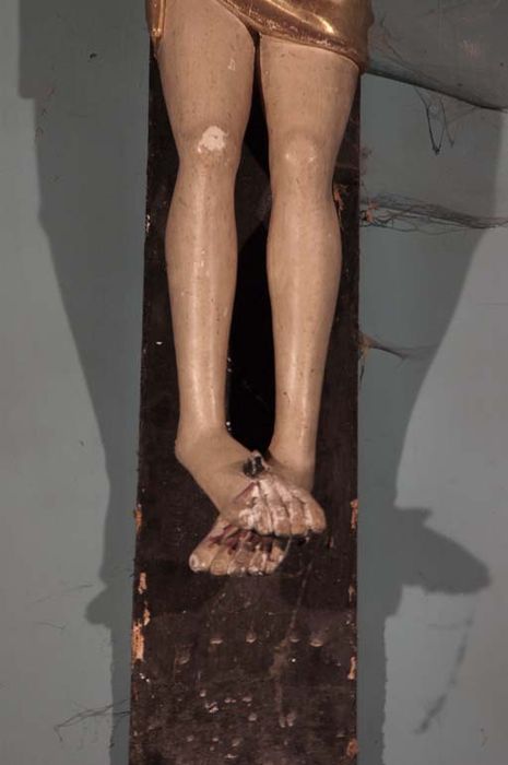 statue : Christ en croix, détail - © Ministère de la Culture (France), Conservation des antiquités et des objets d’art de la Haute-Garonne – Tous droits réservés 