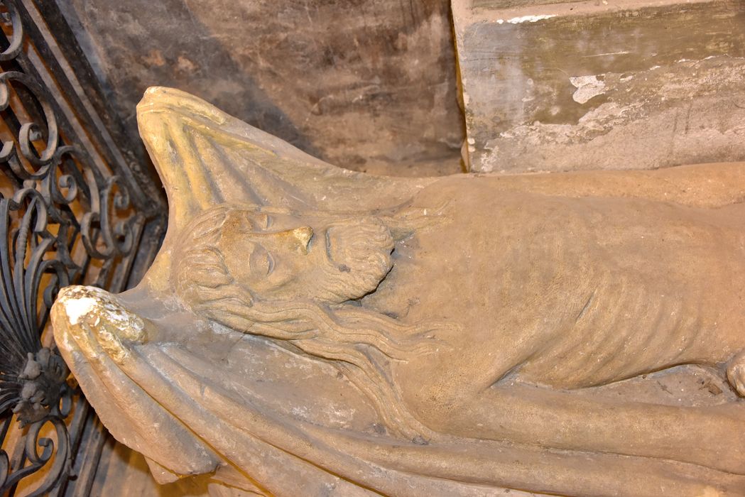 statue : Christ de Sépulcre (le), vue partielle - © Ministère de la Culture (France), Conservation des antiquités et des objets d’art du gers – Tous droits réservés 