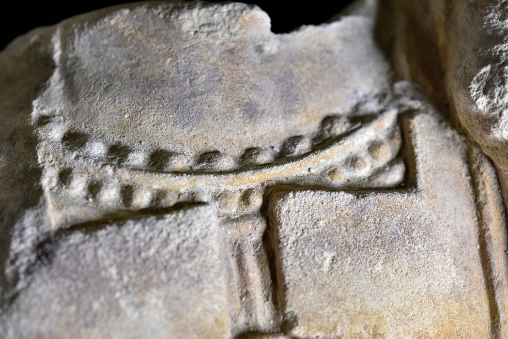 statue en buste (fragment) : Marie-Madeleine, détail