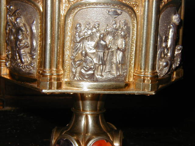 ciboire, détail - © Ministère de la Culture (France), Conservation des antiquités et des objets d’art de l’Hérault – Tous droits réservés 