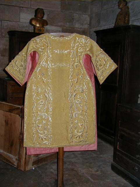 dalmatique (ornement or)