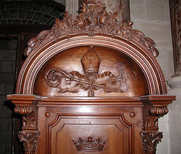 trône épiscopal, détail