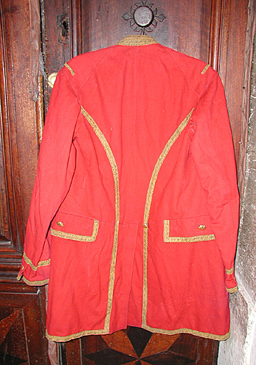 costume de suisse de 3e classe - © Ministère de la Culture (France), Conservation des antiquités et des objets d’art de l’Hérault – Tous droits réservés 