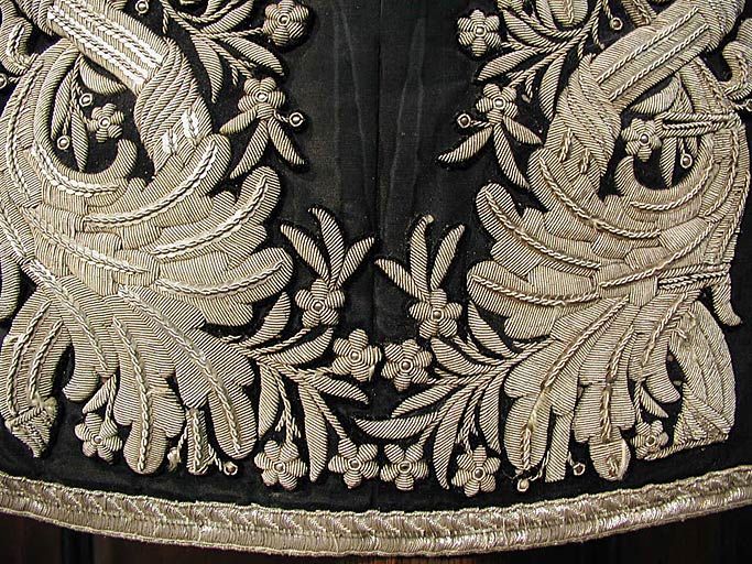 chasuble(ornement noir), détail - © Ministère de la Culture (France), Conservation des antiquités et des objets d’art de l’Hérault – Tous droits réservés 