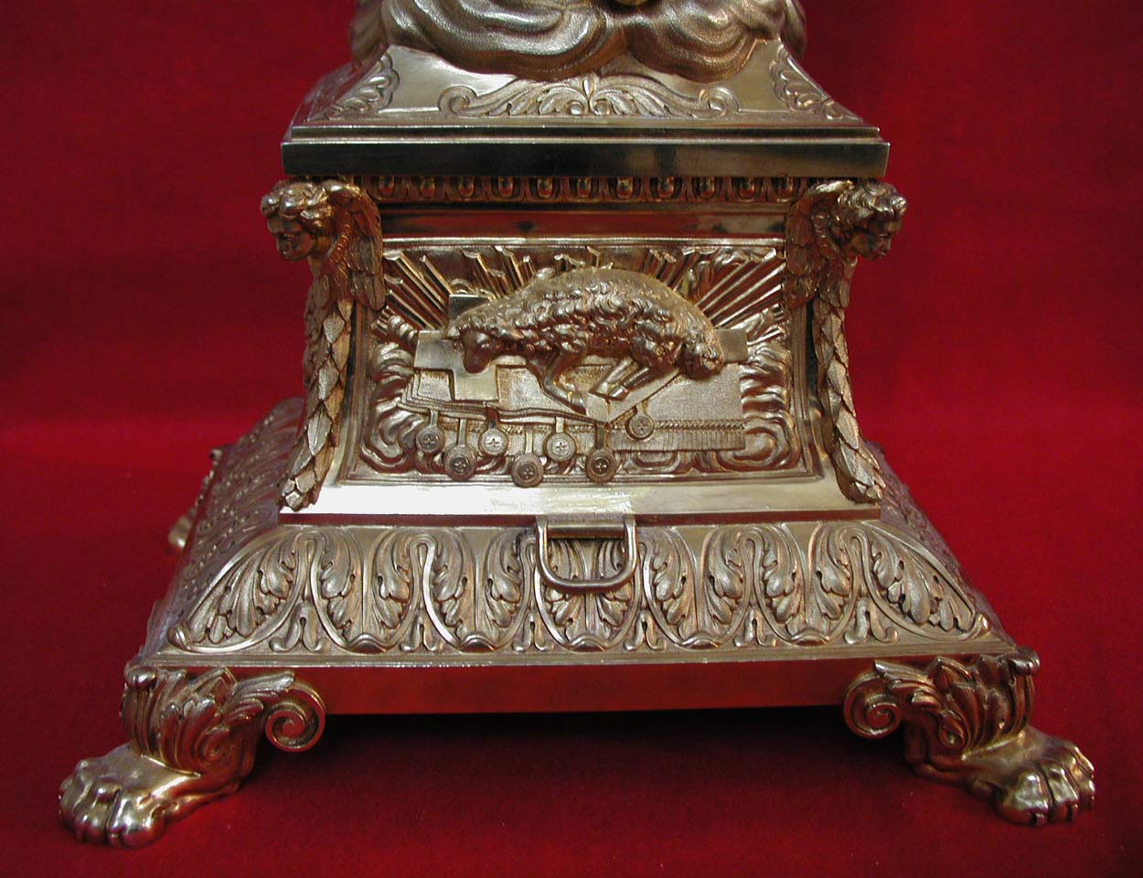 ostensoir-soleil, détail - © Ministère de la Culture (France), Conservation des antiquités et des objets d’art de l’Hérault – Tous droits réservés 