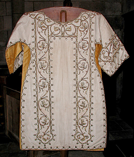 dalmatique - © Ministère de la Culture (France), Conservation des antiquités et des objets d’art de l’Hérault – Tous droits réservés 