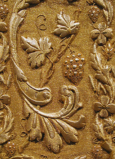 dalmatique (ornement or), détail