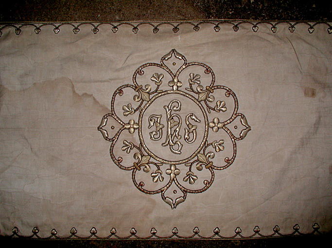étole pastorale, détail - © Ministère de la Culture (France), Conservation des antiquités et des objets d’art de l’Hérault – Tous droits réservés