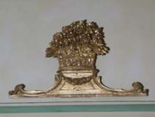 bas-relief : Panier de fleurs