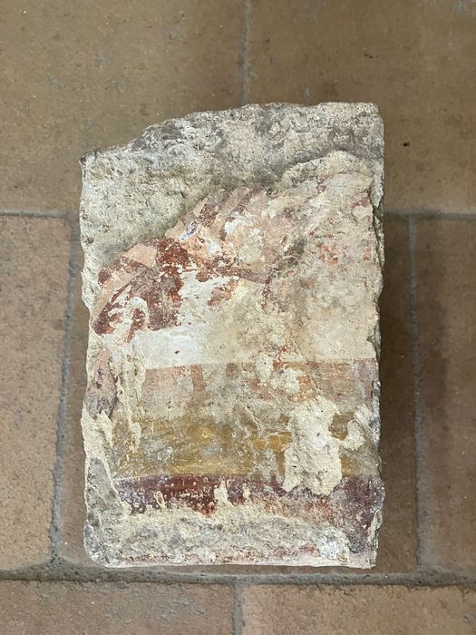 claveau peint - © Ministère de la Culture (France), Conservation des antiquités et des objets d’art de l’Hérault – Tous droits réservés 