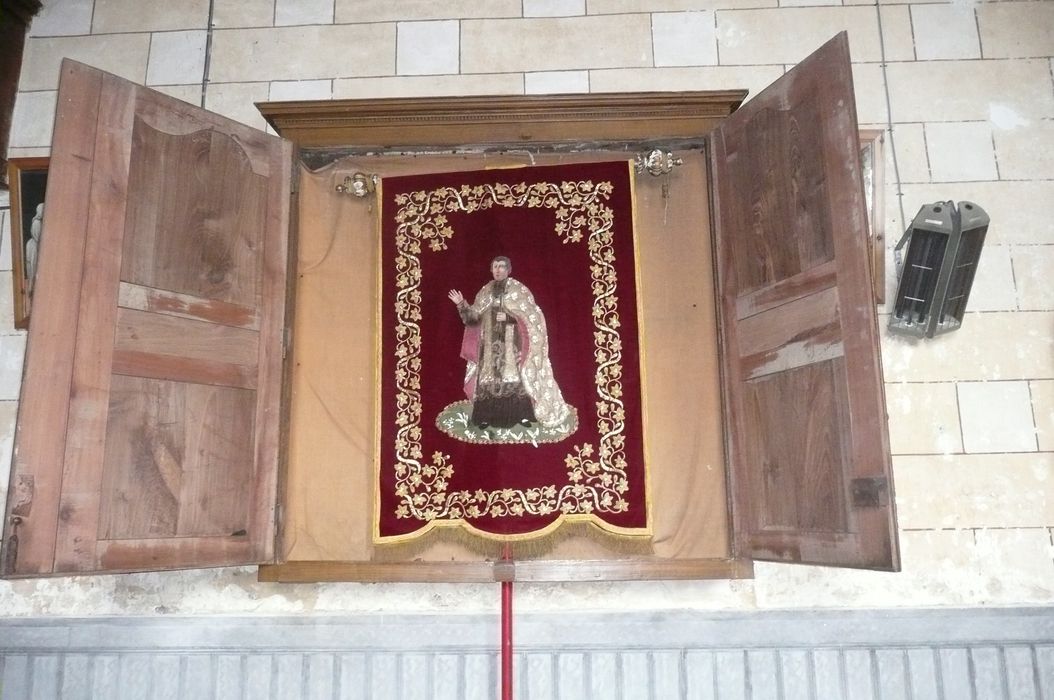 bannière de procession : Saint Robert d'Arbrissel et Notre Dame de l'Assomption, dans son armoire - © Ministère de la Culture (France), Conservation des antiquités et des objets d'art d'Ille-et-Vilaine, tous droits réservés