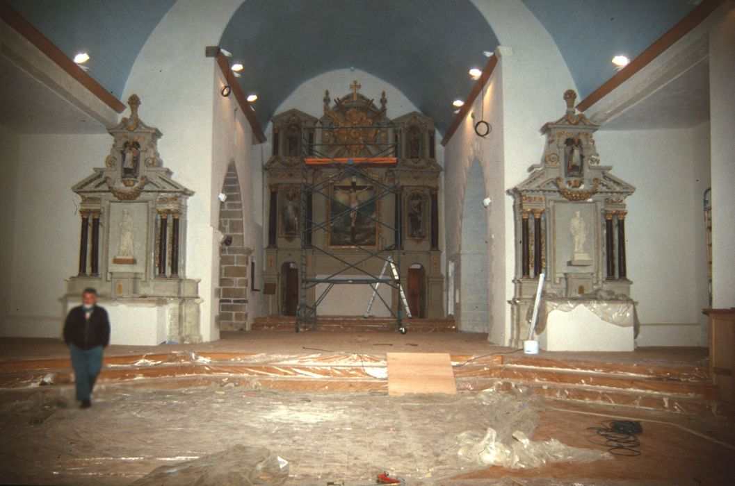 retable du maître-autel, retables latéraux, vue générale - © Ministère de la Culture (France), Conservation des antiquités et des objets d'art d'Ille-et-Vilaine, tous droits réservés