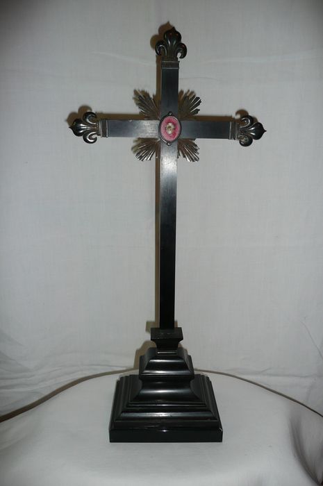 croix-reliquaire de la Vraie Croix - © Ministère de la Culture (France), Conservation des antiquités et des objets d’art d’Ille-et-Vilaine - Tous droits réservés