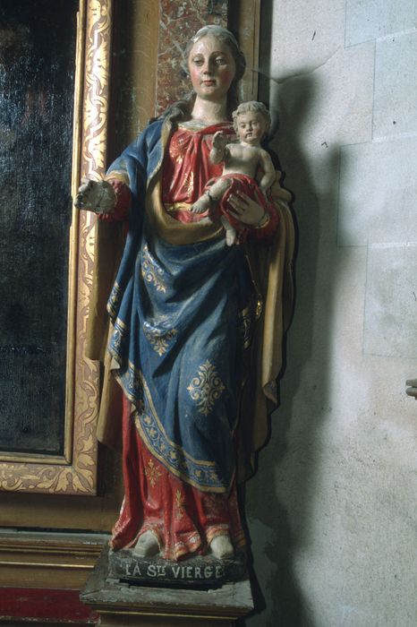 statue : Vierge à l'Enfant