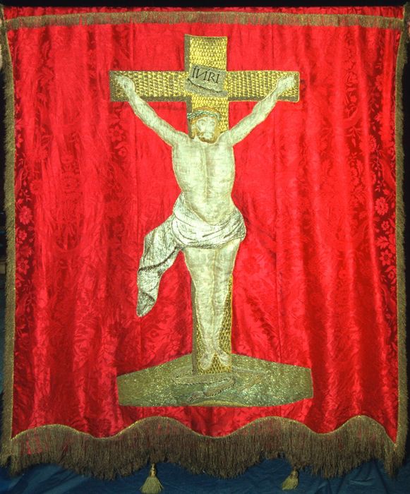 bannière de procession : Christ en croix - © Ministère de la Culture (France), Conservation des antiquités et des objets d'art d'Ille-et-Vilaine, tous droits réservés